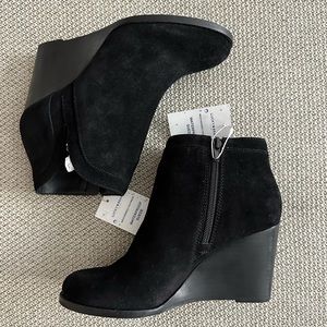 Lucky Yimina Wedge Booties